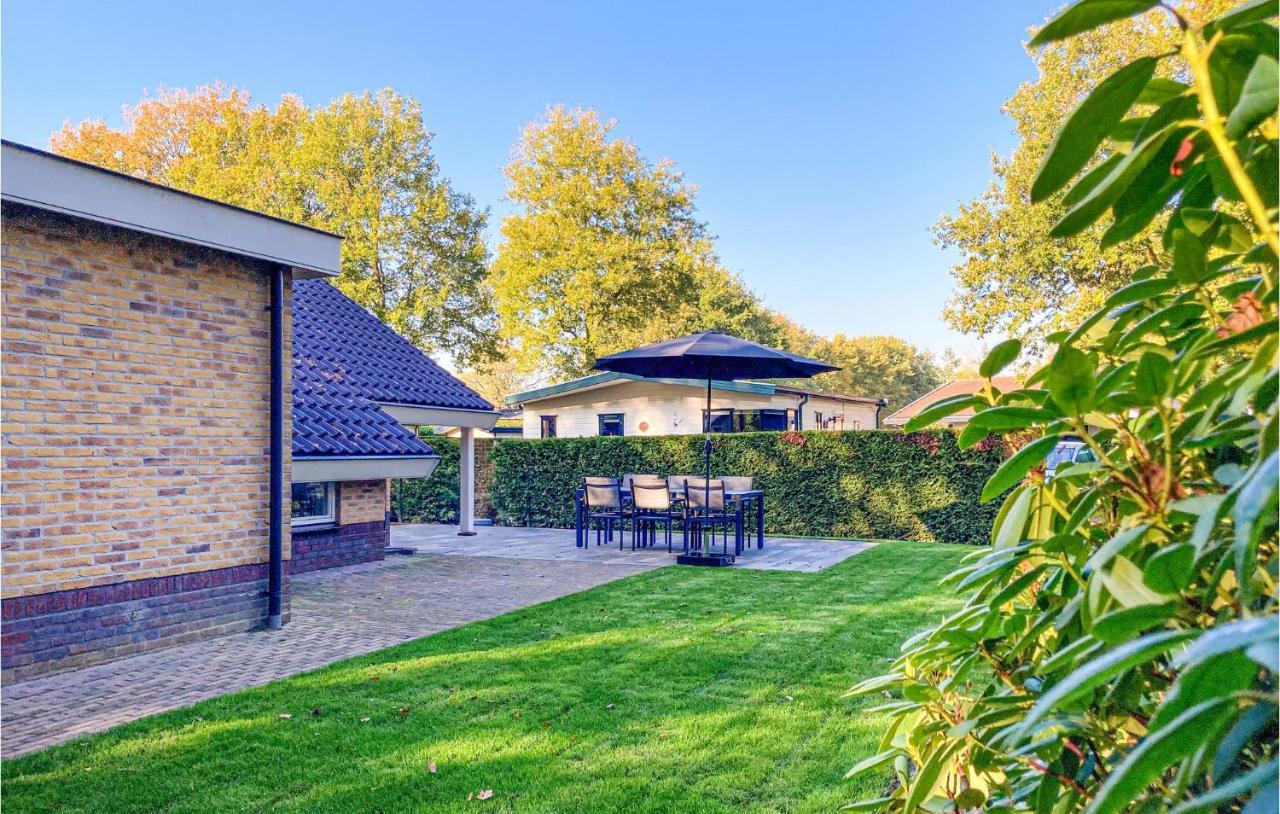 Nice Home In Putten With Kitchen Extérieur photo